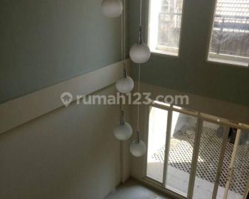 DISEWAKAN RUMAH CLUSTER BESAR BAGUS SIAP HUNI