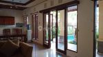 thumbnail-di-sewakan-villa-sekat-pantai-sanur-denpasar-bali-indonesia-9