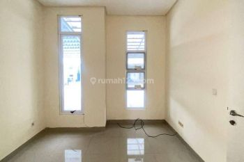 Sewa kan rumah minimalis dan sederhana lokasi green lake city