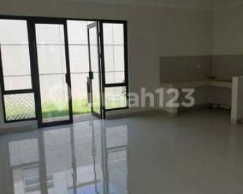 Rumah bagus 2 Lantai di podomoro park bandung