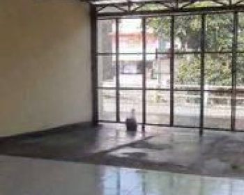 Di sewakan rumah bisa d pake usaha di jl inhoftank