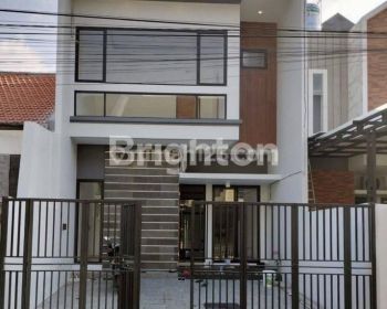 Rumah Baru 2Lantai Klampis Semolo