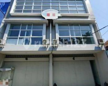 Disewa Ruko Berendeng Sudah Menyatu Lokasi Strategis di Mainroad Sayap Pelajar