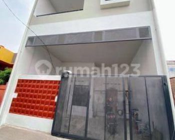 Dijual Rumah 2 Lantai di Perum Bumi Setiamulya Harapan Mulya