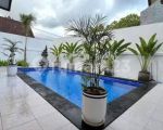 thumbnail-villa-3-bedroom-kerobokan-furnished-bagus-shm-sertifikat-hak-milik-di-gunung-1