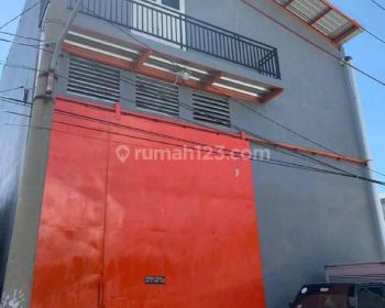 Jual Gudang Baru + 3 Kantor Kedinding Tengah Jaya Hadap Selatan