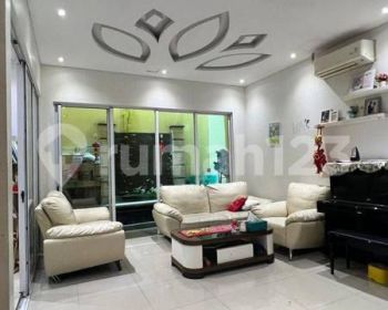 Di jual rumah golf lake 8x15 sdh renov rapi jln lebar