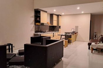 Rumah Bagus Semi Furnished SHM di Kota Baru Parahyangan Tatar Jingganagara,