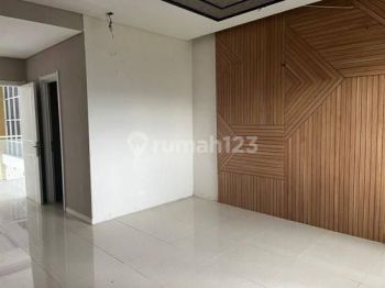 Ruang Usaha Serbaguna (Bisa Untuk Kantor & Gudang) Lokasi Strategis