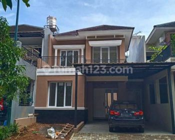 Rumah 2 Lantai Bagus di Kota Wisata, Cibubur