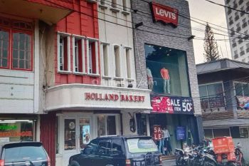 Ruko LEVIS di Komp Ruko Pajajaran