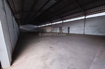 Gudang Ex Pabrik Akses Sangat Terawat Di Jalan Utama Di Penjaringan