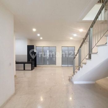 Disewakan Rumah uk. 8x15m2 PIK Golf Island Kosongan Tahunan