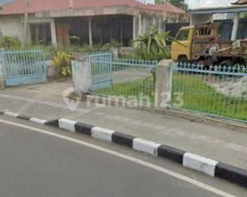 Tanah di kawasan niaga, peruntukan hotel dan  sarana perdagangan