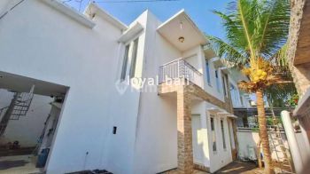 Rumah, Luxury and Modern house with white nuance in Taman Mumbul, Bali