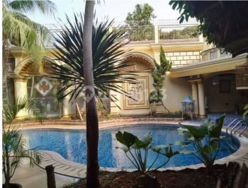 Rumah di Menteng Lokasi Strategis , 2lantai , SHM , Siap Huni