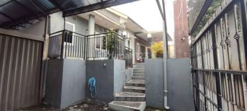 Rumah Tenga Kota Sematang Dekat Rs Roemani Sriwijaya Wonodri