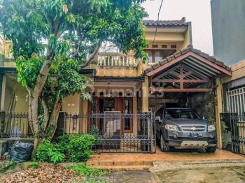 Spacious 4BR House at Limus Pratama Regency By Travelio