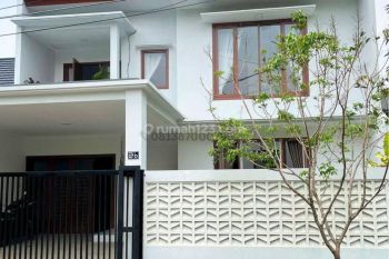 Rumah cantik  Cinere Blok K