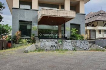 Dijual Gedung Cocok Untuk Kantor di Jl Surapati Bandung