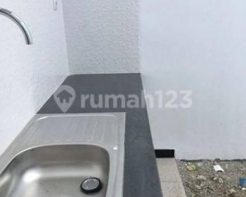 Disewakan Rumah Nyaman Siap Huni Lokasi Strategis di Taman Kopo Indah V