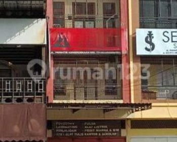 RUKO 3 LANTAI DI PUSAT PERINTIS KEMERDEKAAN MAKASSAR