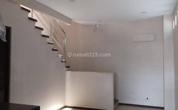 Rumah SHM 2 Lantai Pasangan Muda di Kota Bandung