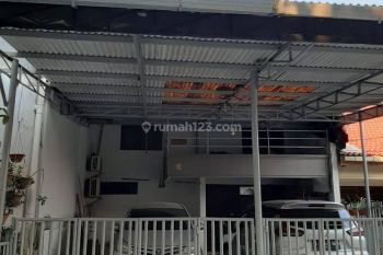 Rumah Strategis Di Komplek Taman ratu Kepa Duri(TR20)