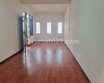 Rumah Dijual Minimalis Baru Renov di Taman Kopo Indah 2