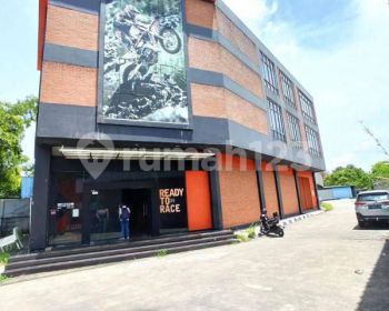 Gedung Lokasi Strategis di Pondok Pinang