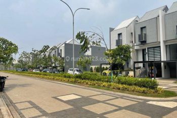 Rumah 2 Lantai Baru Full Furnished Siap Huni