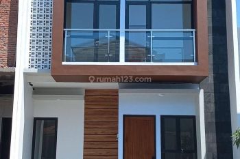 Rumah Smart Home 2 lantai lokasi dekat Tol BSD