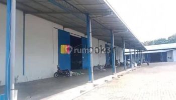 Gudang siap pakai di Tlahap Kendal