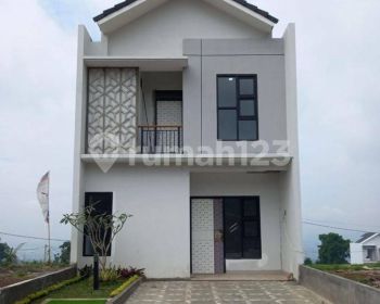 Rumah Villa Dgn Privat Pool Dekat Kcic Whoosh Padalarang