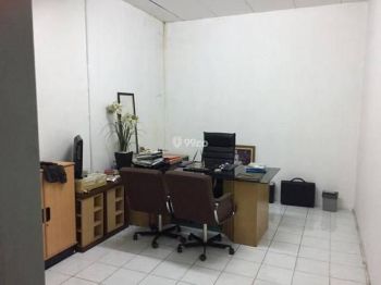 Dibawah NJOP! Dijual Rumah untuk Komersial Bandengan LT 600 m2