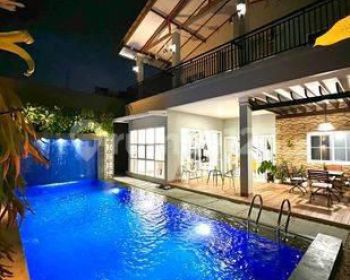 Rumah Di Sewakan Bagus Sekali Dengan Private Pool Sentul City Bogor
