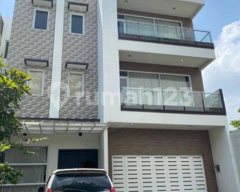 Rumah Langka Pool Furnished Hadap Timur Sutera Palma Alam Sutera