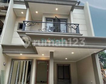 Dijual Rumah 2 Lantai Dinding Bata Merah Area Bintaro