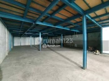 Gudang Miami Luas 700, Bangunan 1000m, Rapi Bebas Banjir Nego