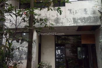 Rumah Kantor 2 Lantai Strategis di Surya Sumantri Bandung Utara
