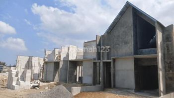 Rumah di Poros Jalan Daeng Tata
, Makassar