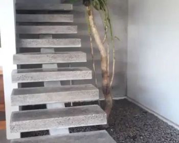 DIJUAL/ DISEWAKAN Villa 3BR at Seminyak Furnished Land size 200m2