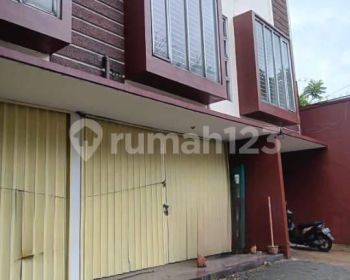 Dijual 2 unit ruko 2 lantai ada gudangnya di sayap BKR