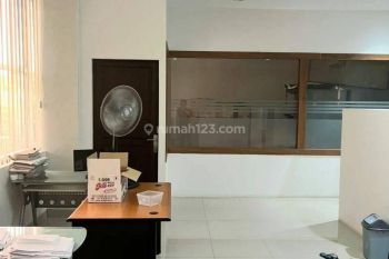 Gudang siap pakai di kawasan tunas Bitung Tangerang banter