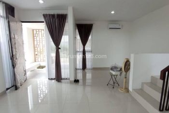 Disewa Rumah Jakarta Garden City 2Lt Bagus di Cakung Jaktim