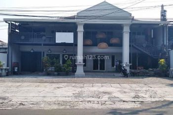 Ruang Usaha Strategis Dekat Dieng Plaza Malang Gmk02706