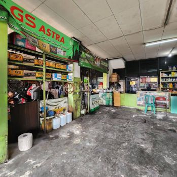 Ruko Gandeng Pinggir Jalan Raya Cocok Usaha