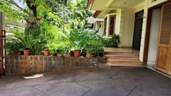 02-281 FOR RENT RUMAH (Siap Huni/Furnish) DI KEMANG JAKARTA SELATAN SHM Luas 1*