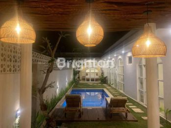 LUXURY BRAND NEW VILLA WALKING DISTANCE TO MUNGGU BEACH