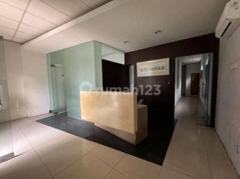Ruko Business Park Kebon Jeruk, Semifurnised, Best Deal!